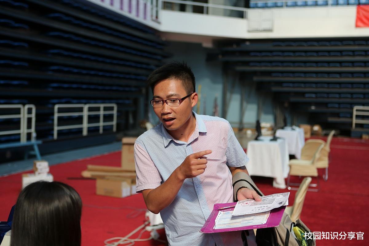 「清华大学」曾为上清华拒北大的“高考疯子”,如今活成了这样,考生引以为戒