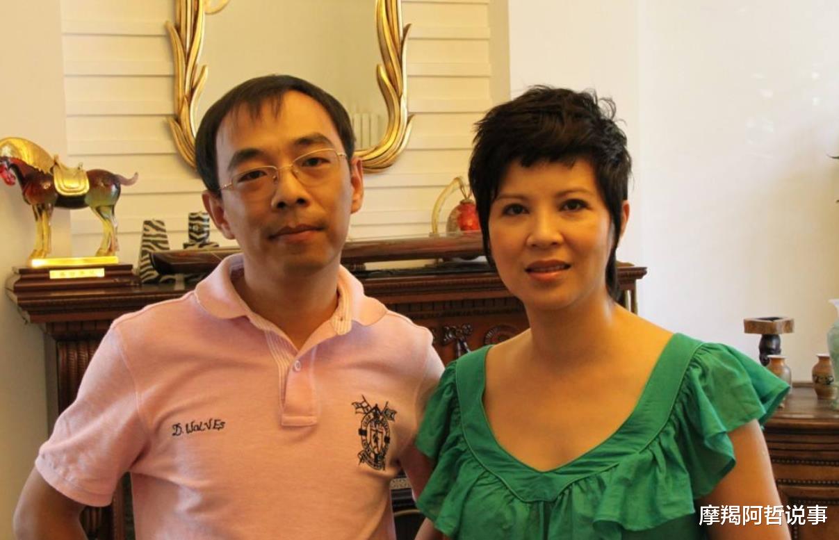 春晚@曾9次登上春晚，被洋男友骗走3千万，二婚嫁小13岁丑男被宠上天