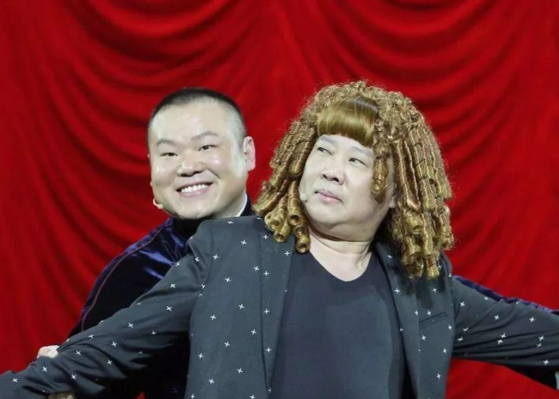 【岳云鹏】在鸡条睡觉是耍大牌?岳云鹏在《向往的生活》给出了原因,五个字