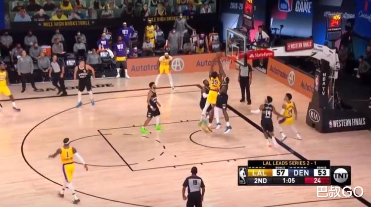 湖人队|52+11+11！詹姆斯拒绝休息，戴维斯痛苦崴脚，穆雷把湖人逼入绝境