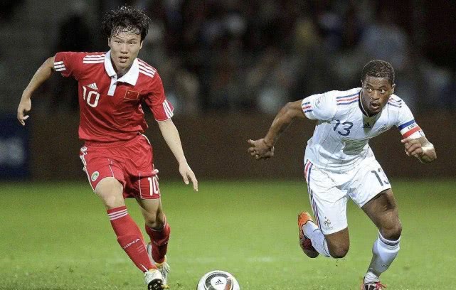 【邓卓翔】国足最强10号沦落中乙？31岁邓卓翔试训照曝光！10年前率队打爆韩国