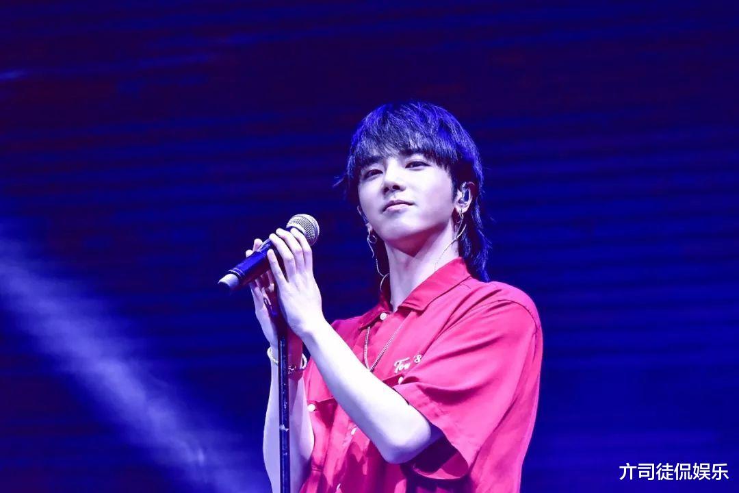 【歌手】华晨宇屡次在《歌手》舞台夺冠，郑钧一语揭开了幕后真相