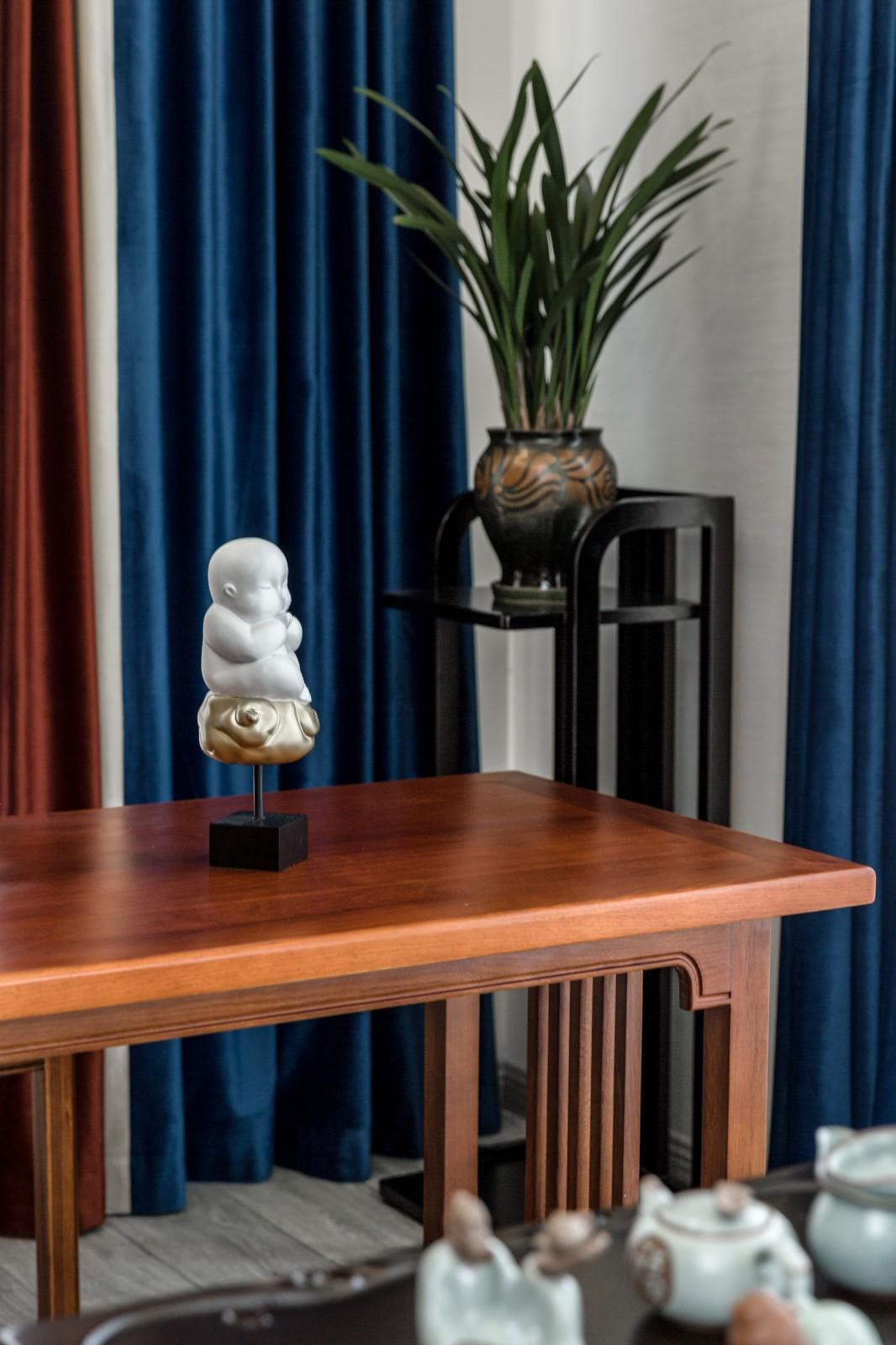 这才是中国风豪宅，300㎡中式别墅，客厅全是红木，卧室有亮点