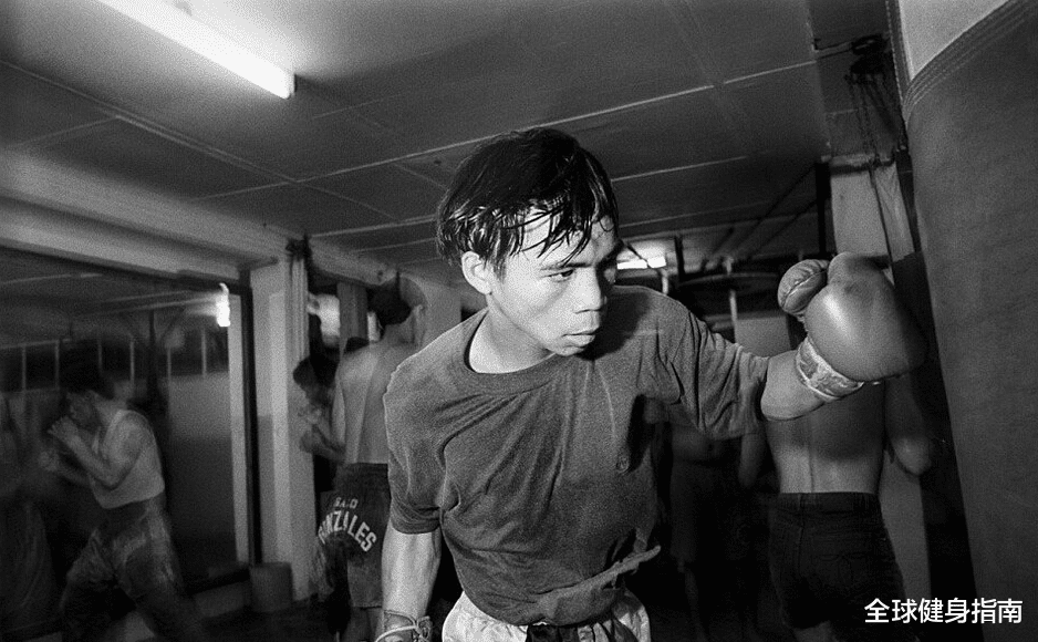 「曼尼·帕奎奥」半小时狂揽1.2亿美金,这个男人凭啥这么牛逼?