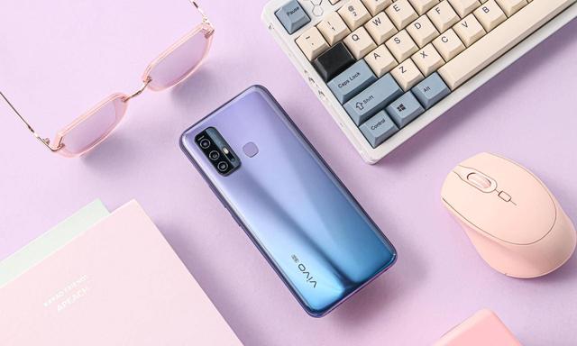 #OPPO#五一节期间千元机才是值得选择的，4款千元机哪一款让你心动