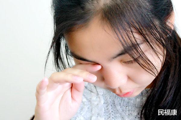 肝脏:肝不好的人,脸上会出现异常?和正常人比,有什么不同?