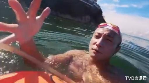 好痛呀！香港著名男星遊海泳時突遭海虱咬傷：整張臉都似被火燒-圖4