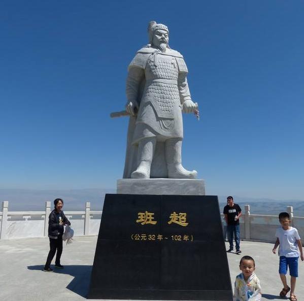 项羽|中国古代十大名将：岳飞排第六，项羽排第二，第一名太“变态”