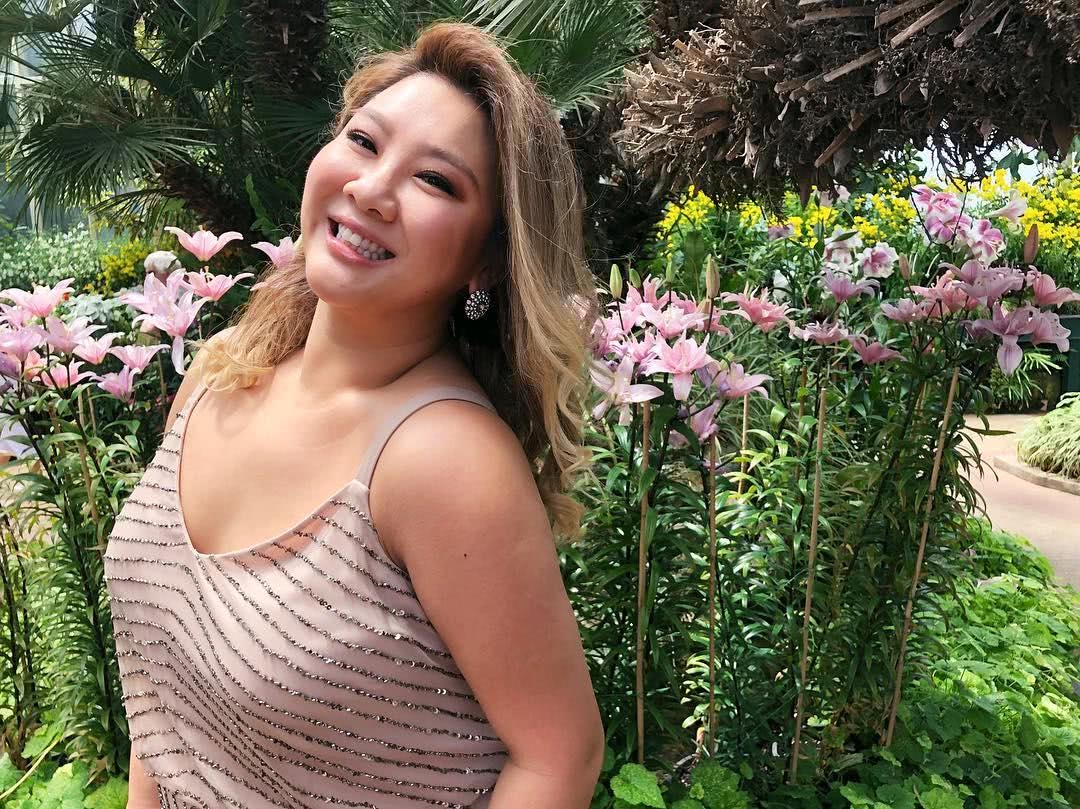 郑欣宜|一顿饭吃7个鲍鱼，从200斤减肥到108斤，现在郑欣宜怎么样了？