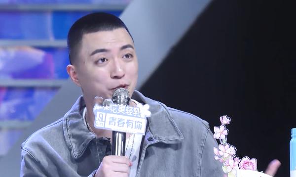「王源」女版王源出场全场欢呼，许佳琪卖力打call，却并没有得到高评
