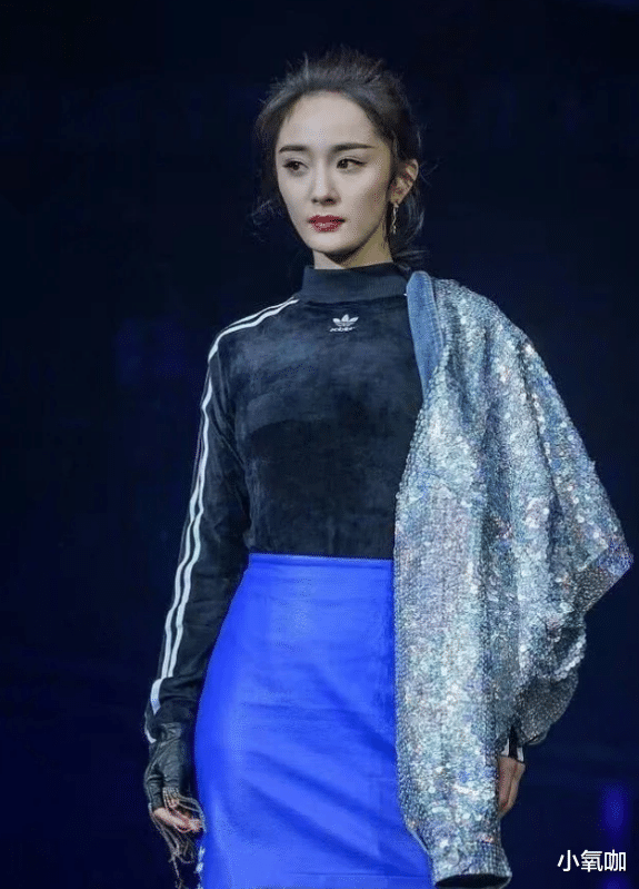 「杨幂」杨幂未修生图暴露真容，离开十级美颜和精修，满眼皱纹像极了阿姨