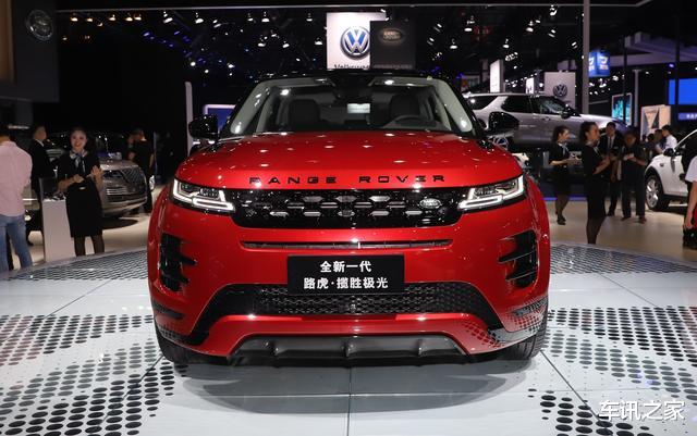 『路虎极光』路虎又降价了！跌至27.6万，入门就配9AT＋适时四驱，关键还是中型SUV