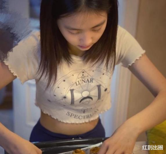 孙莉|黄磊女儿13岁读高中，妈妈孙莉称黄多多像她，网友：真天才少女！
