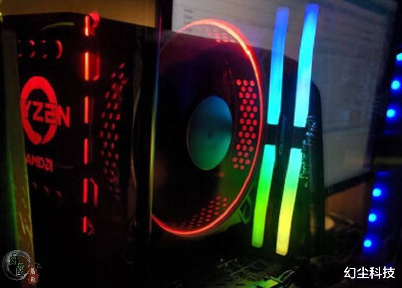 内存条|等等党的春节来了，内存条价格继续暴跌，灯条也加入到了降价大军