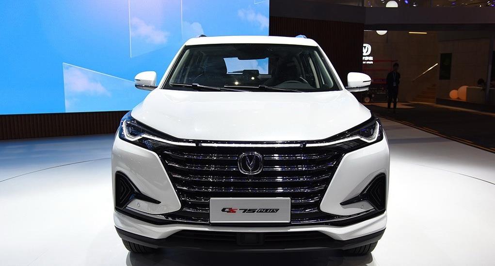 『长安CS75』长安终于发飙了！气质不输雷克萨斯，配蓝鲸2.0T+8AT，还看啥奇骏