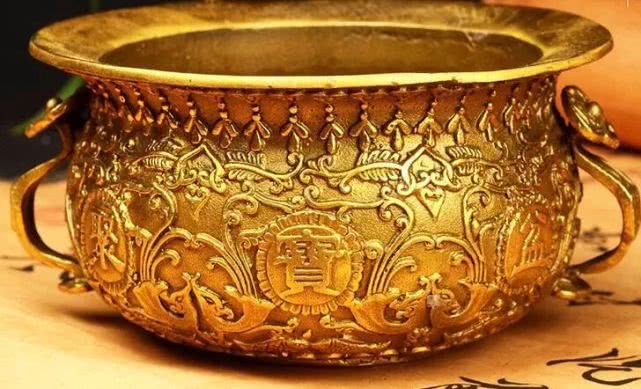 属龙@5月中旬,4生肖刮财风、下钱雨,财运上上吉,天天开口笑