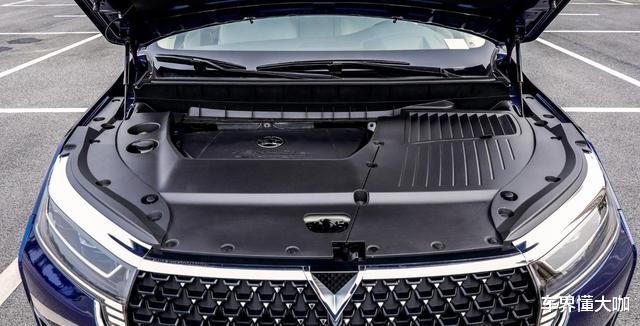 日产启辰|启辰打造10万级头等舱，堪称“移动大沙发”，车宽超1米9，敞亮