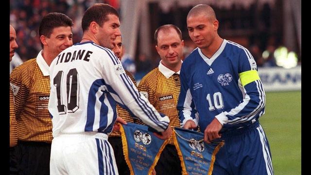 「罗纳尔多」世界足坛仅有的一次最强锋线搭档，强如齐达内也对他们无可奈何