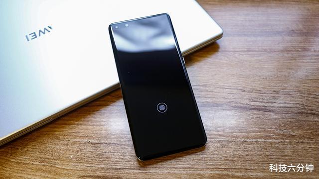 「华为」华为虽好但是别乱选!这三款才是内行人的钟爱,看着买准没错