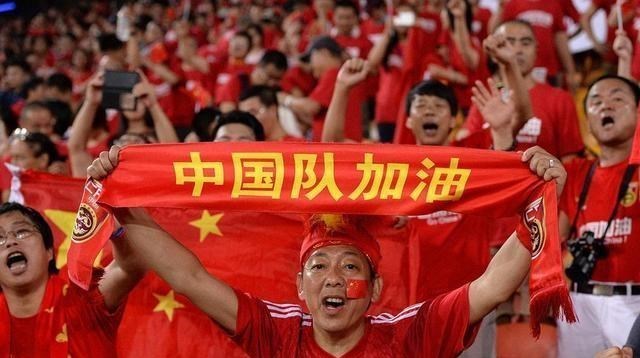 【国足】10年一个武磊，国足为何越踢越弱？其实韦世豪就是一个例子
