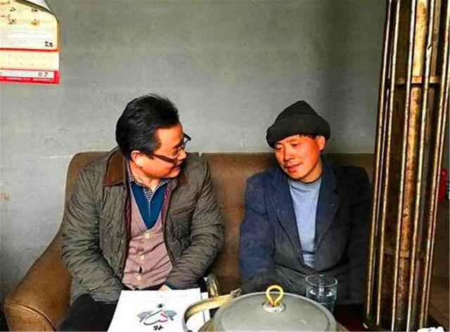 文物|内蒙男子钓鱼时发现辽国金牌，专家劝其上交，他却直接熔成金镯子