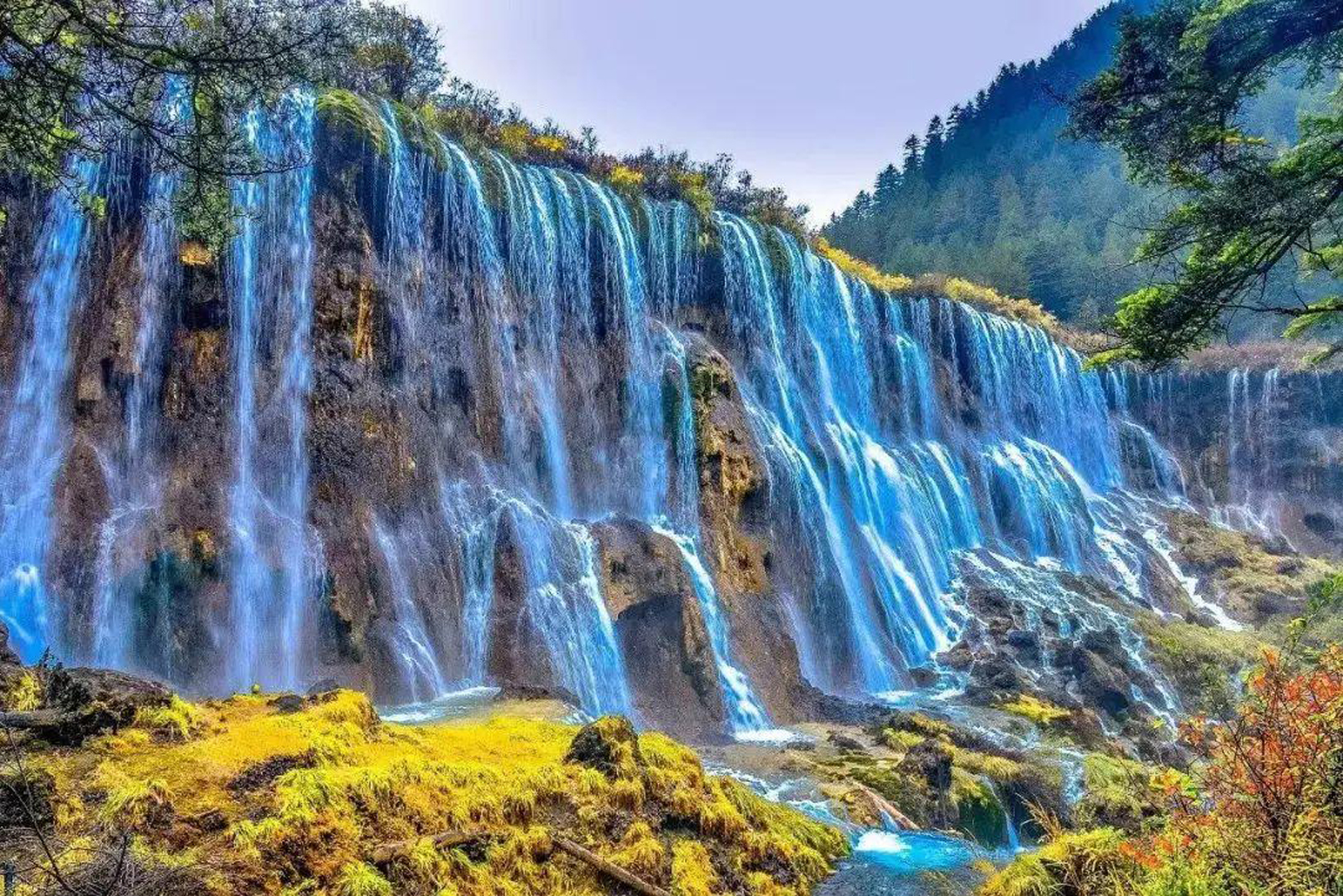 天坛大佛@8大世界上最美的地方，旅行最佳的目的地，中国有2个景区上榜了！
