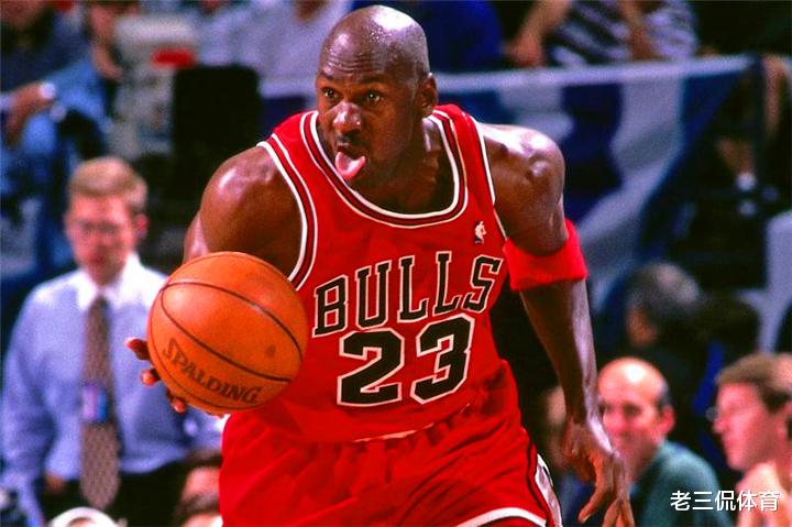 公牛队|乔丹砍下64分那场比赛，奥尼尔什么数据？看完瞬间心疼公牛内线众将