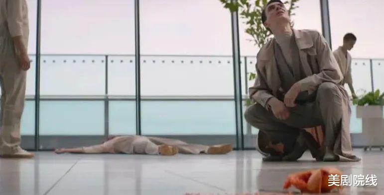 伦敦|近期尺度最大的科幻美剧,码都不够打……