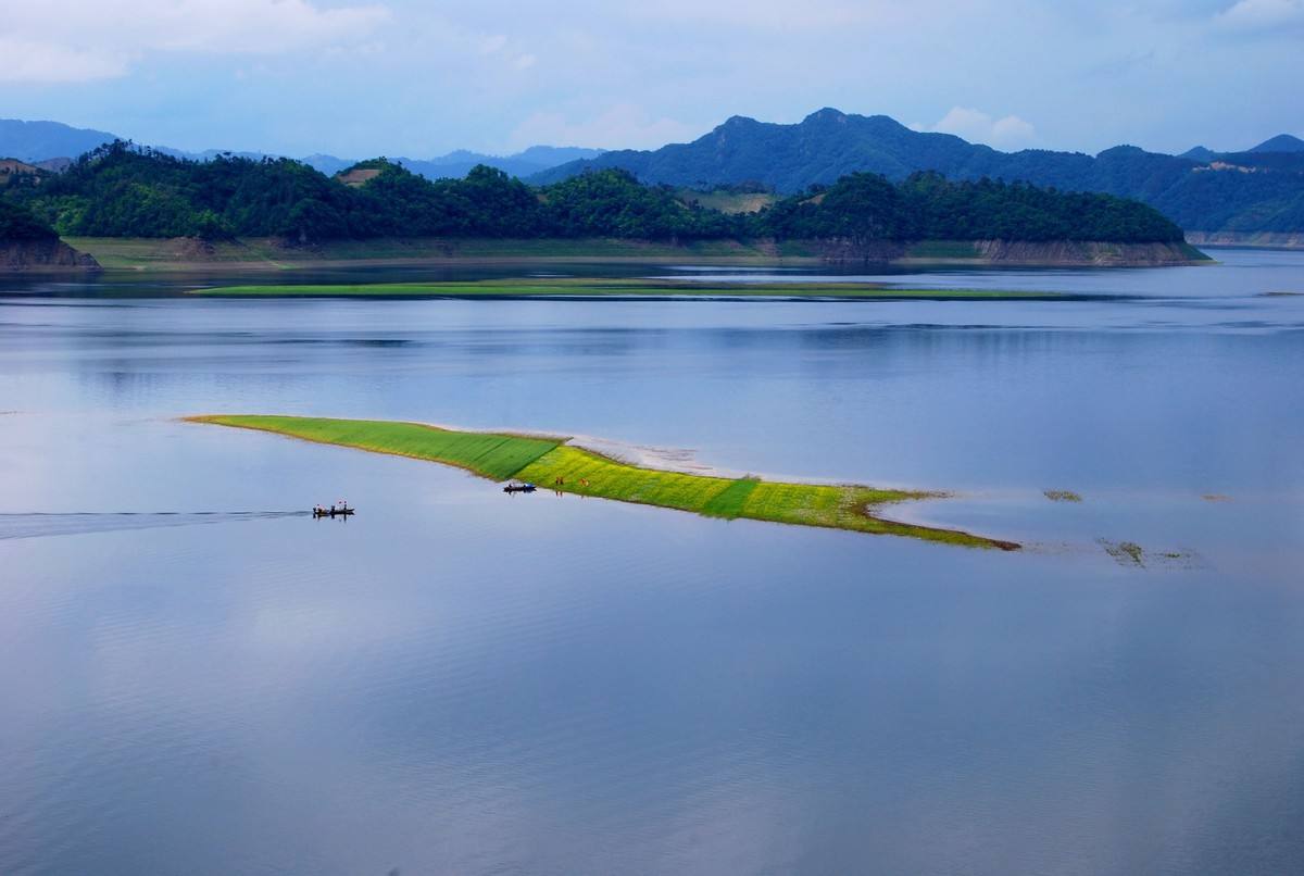 辽宁省@“辽宁第一村”成网红村！恍若人间仙境，被誉“北方香格里拉”