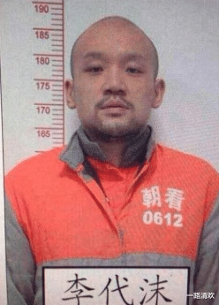 『草帽姐』刚走红就作死毁前程的4大明星, 网友: 最后一位早就该封杀