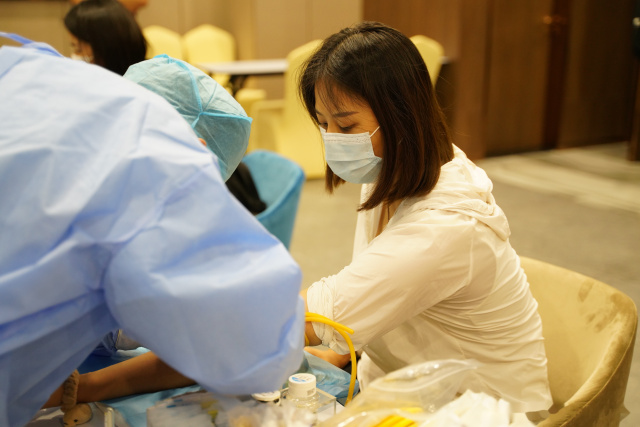 女排|女排开赛了！明日下午3点天津山东5点江苏浙江7点北京辽宁，你准备好了吗？