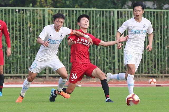 上海申花■申花将迎重量级签约，但转会名额已满，新赛季只能在预备队效力