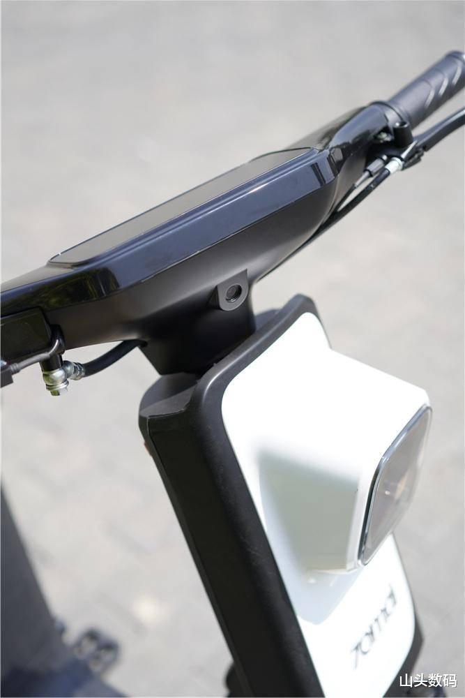 小米科技@小米生态链70迈搅局电动车市场，这才是最适合年轻人的智能电动车