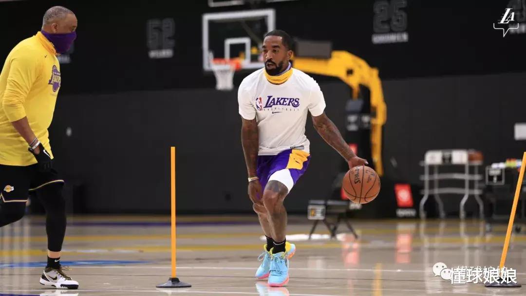 [湖人队]湖人21号第一次亮相！595天没打比赛，这状态简直了
