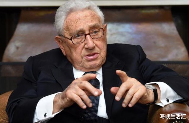 「美国」中国必须救美国？基辛格：为避免发生战争，大国该对美施以援助