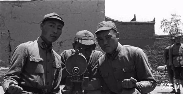 「八路军」一组美国人拍摄的1944年延安，请欣赏共和国元勋们年轻时的风采