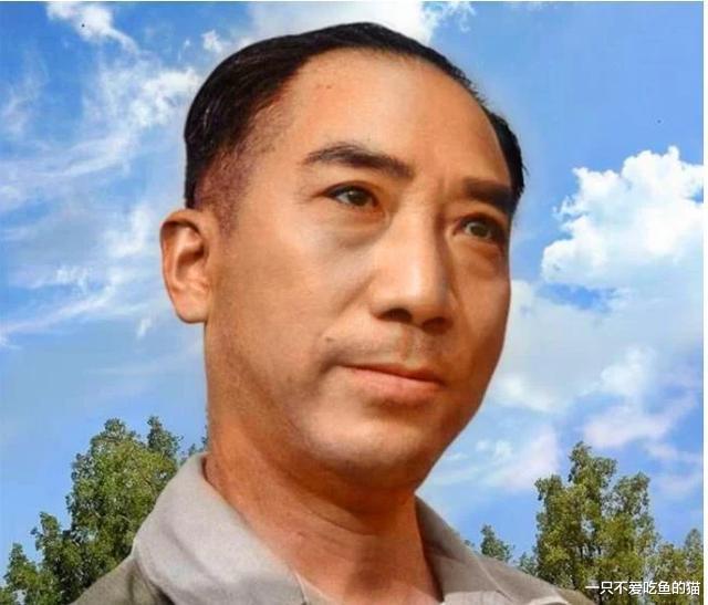 戴笠|戴笠自杀前曾坦言：我一生最佩服2个人，害怕1个人，他害怕谁？