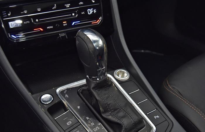 本田思域|存了11万，开了大众宝来再开名爵6，车主：谁档次高都开过就明白了