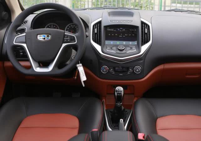 桑塔纳▲顶配才6.59万，擅长跑烂路，标配LED光源，还要啥桑塔纳