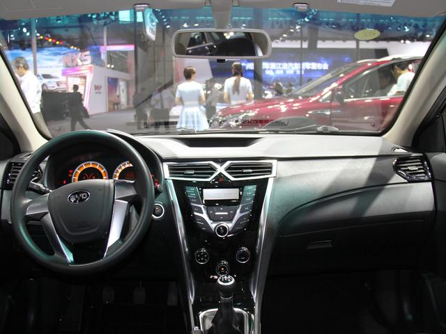 宝骏310|用车成本堪比新能源：这4款车最低3万起，百公里油耗4.2L，真香！