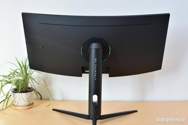 |HKC C299Q显示器上手体验，90% DCI-P3宽色域，沉浸感更强