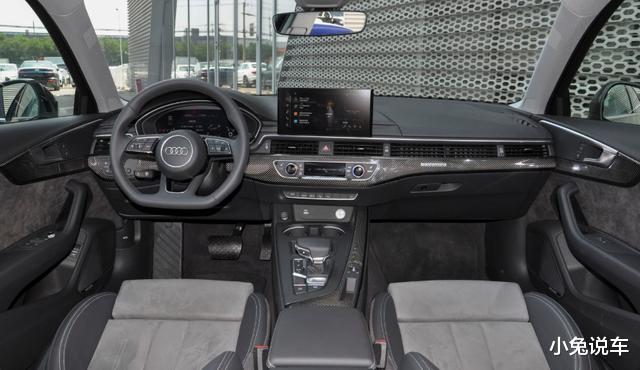 奥迪A4L|奥迪又降了！一降就是4万多，终于配上红卡钳，比宝马1系良心