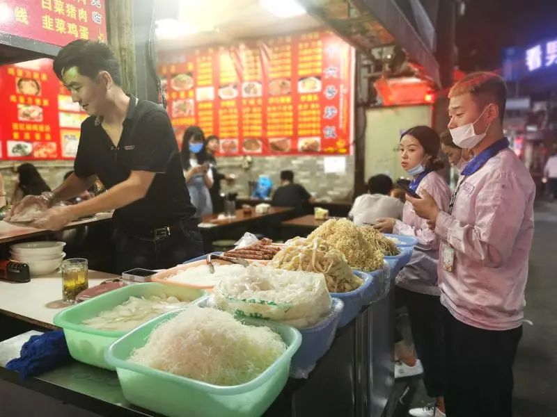 浦东发布|浦东这个远离市中心的夜市，是怎么吸引到周末近4万人流的？