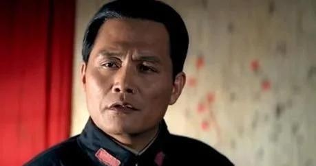 张国焘|张国焘叛逃，为何一个警卫员也带不走？与毛主席早年的一举措有关