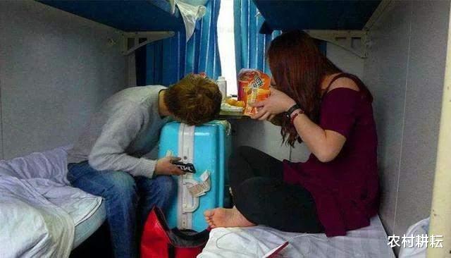 农村耕耘 倡议外来务工人员就地过年，春节还能回家吗？专家建议