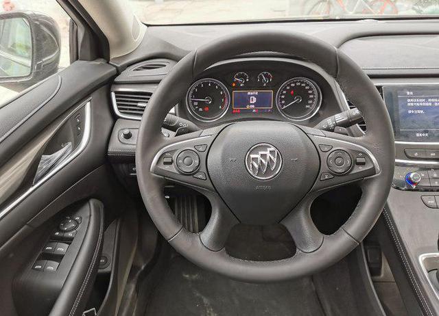 福特金牛座|存款25万，别克君越和福特金牛座如何选？车主：一对比就知道了