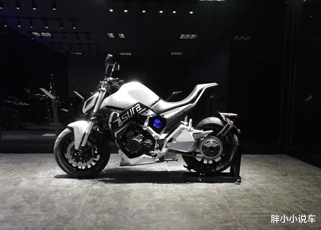 「摩托」“异形”摩托来临。389CC+水冷+ABS。宝马都没他帅。2.98万