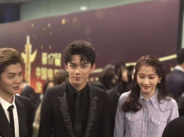 #鹿晗#恋爱三年, 鹿晗私下对关晓彤的宠溺, 远比我们想象的多