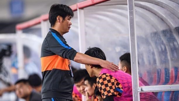 山东鲁能|中超转会窗开启，山东鲁能成挖人对象，李霄鹏7选5将有答案