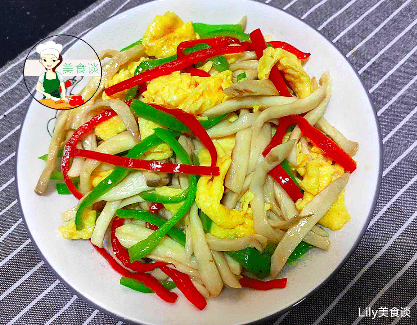 香蕉▲这三样食材一起炒,不放肉也很鲜,难怪儿子爱吃,做法简单还营养